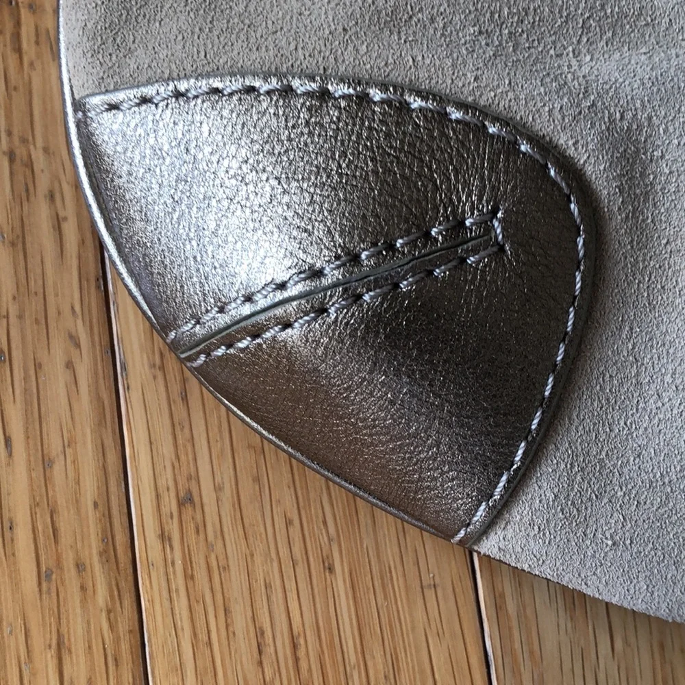 Vintage MICHAEL Michael Kors women’s Essex hobo bag TAN suede